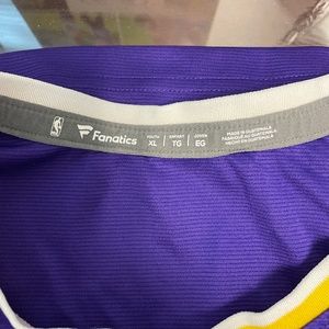 Boys size youth XL LeBron James Jersey